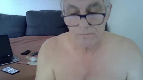 patrick5275 online show from December 10, 1:11 pm