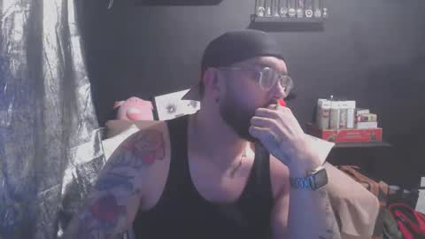 Snapshot of patrickmorris92 chatting on February 7, 7:06 pm patrickmorris92 online show from February 7, 7:06 pm