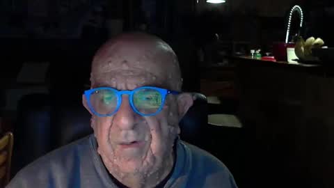 patvac online show from April 27, 8:51 pm