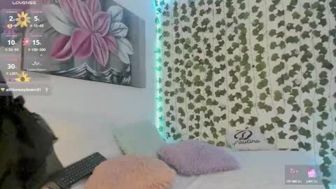 paulina online show from February 12, 9:01 pm
