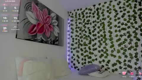 paulina online show from February 17, 4:04 pm