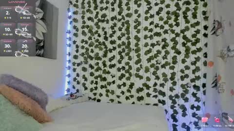 paulina online show from February 25, 1:06 pm