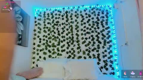 paulina online show from September 12, 2:33 am