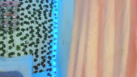 Snapshot of pau_delima__ chatting on October 12, 2:27 pm paulina online show from October 12, 2:27 pm