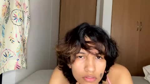 Snapshot of pau_heart chatting on December 11, 5:32 am Paulina online show from December 11, 5:32 am