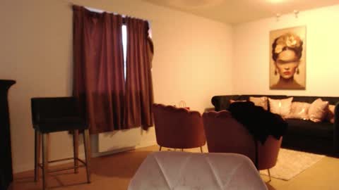 paulina online show from September 12, 6:08 pm