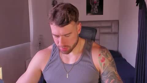 PAUL ROGER online show from March 7, 1:41 pm