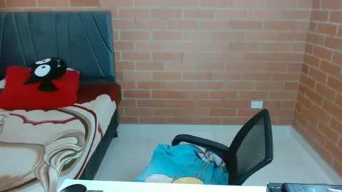 Snapshot of paula__117 chatting on May 28, 7:44 pm paula__117 online show from May 28, 7:44 pm