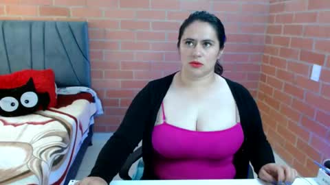 paula__117 online show from July 21, 8:11 pm