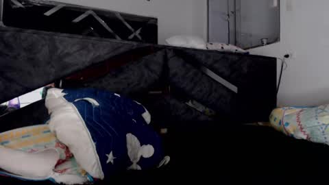 Snapshot of paula_torrez chatting on September 12, 2:17 pm paula_torrez online show from September 12, 2:17 pm