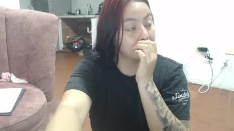 Snapshot of paula_torrez chatting on May 3, 2:17 am paula_torrez online show from May 3, 2:17 am