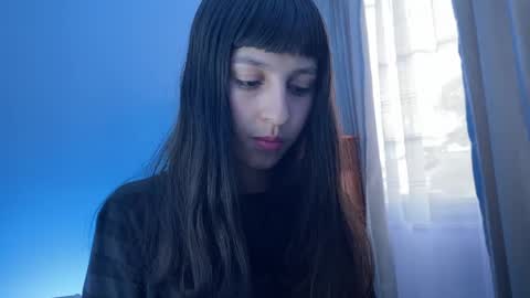 Snapshot of paulainblue chatting on May 10, 9:53 pm online show from May 10, 9:53 pm
