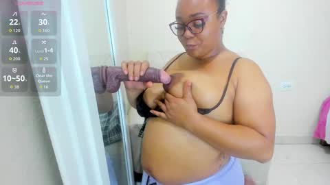 paulastone24 online show from November 4, 10:53 pm