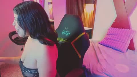 Snapshot of paulina07_ chatting on June 30, 12:55 am paulina07_ online show from June 30, 12:55 am