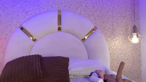 Paulina  online show from November 5, 7:25 pm