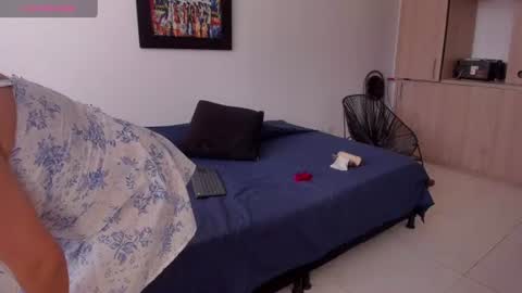 Snapshot of paulina_johns chatting on July 29, 7:56 pm paulina johns online show from July 29, 7:56 pm