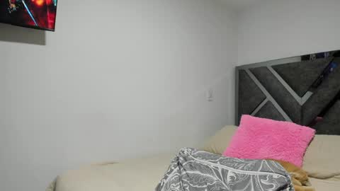 Paulina online show from March 27, 11:15 pm