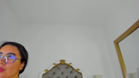 Snapshot of paulina_lux chatting on February 15, 2:58 pm paulina lux online show from February 15, 2:58 pm