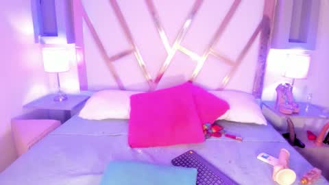 Snapshot of paulina_ruiz_ chatting on November 20, 8:08 pm online show from November 20, 8:08 pm