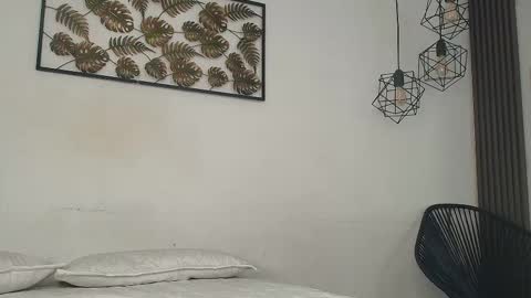 PAU  online show from October 18, 8:20 pm