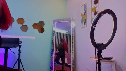 Snapshot of paulina_sodi chatting on May 29, 5:00 pm Paulina online show from May 29, 5:00 pm