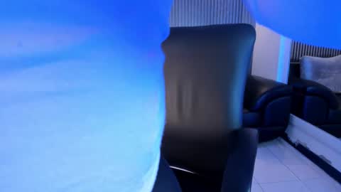 Snapshot of paulina_sweett chatting on October 25, 12:23 pm Paulina online show from October 25, 12:23 pm