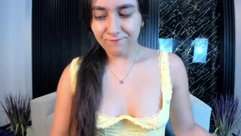 Snapshot of paulina_sweett chatting on November 6, 1:01 pm Paulina online show from November 6, 1:01 pm