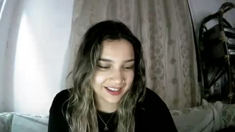 Snapshot of paulina_x_x chatting on July 11, 5:32 am paulina_x_x online show from July 11, 5:32 am
