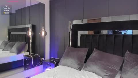 Snapshot of paulina_zuarez chatting on December 15, 9:52 pm Paulina online show from December 15, 9:52 pm