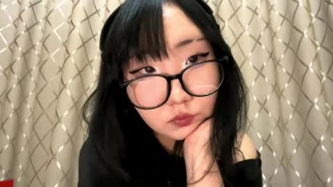 Snapshot of paulinaokutsu chatting on February 25, 2:16 pm Yuna online show from February 25, 2:16 pm