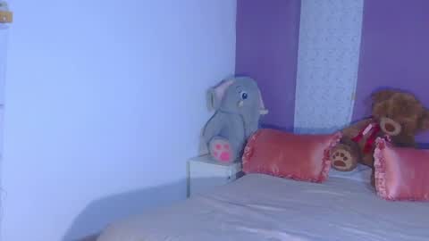 paulina online show from April 6, 6:20 pm