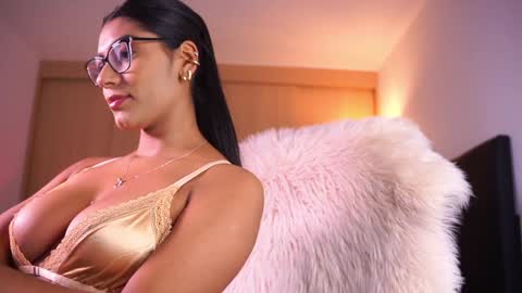 pauline_7 online show from December 30, 3:13 pm