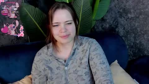 Snapshot of pauline_moore chatting on November 15, 1:25 am Erica online show from November 15, 1:25 am