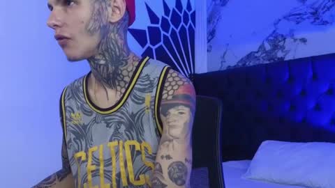 Snapshot of paulo527 chatting on March 9, 1:20 am Paulo online show from March 9, 1:20 am