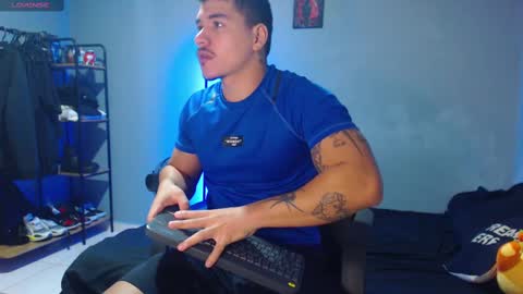 Snapshot of paulo_allen chatting on February 19, 1:50 pm Paulo online show from February 19, 1:50 pm