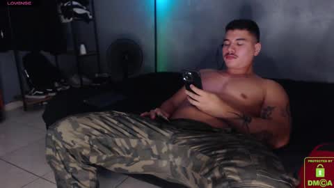 Snapshot of paulo_allen chatting on March 6, 12:00 am Paulo online show from March 6, 12:00 am