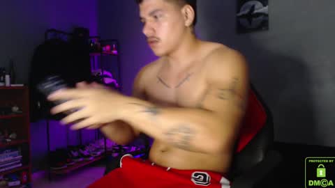 Snapshot of paulo_allen chatting on March 12, 10:50 pm Paulo online show from March 12, 10:50 pm