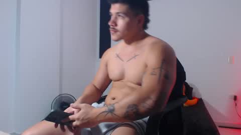 Snapshot of paulo_allen chatting on September 26, 2:26 am Paulo online show from September 26, 2:26 am