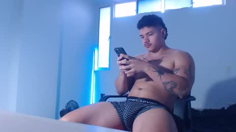 Snapshot of paulo_allen chatting on November 5, 12:16 pm Paulo online show from November 5, 12:16 pm