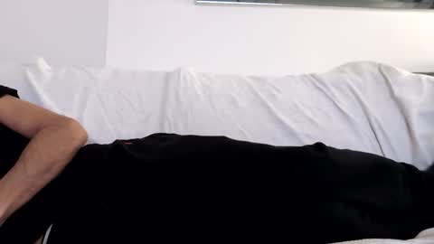 paulorodz11 online show from November 18, 6:07 am