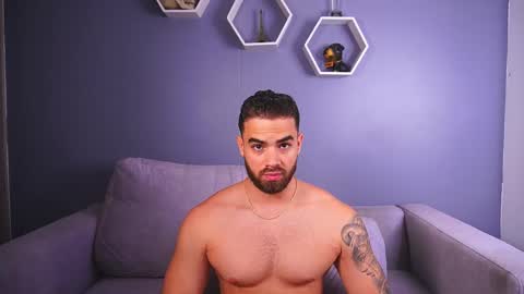 Paul Phoenix online show from December 4, 8:39 pm