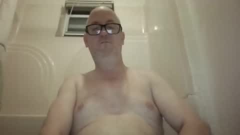 Snapshot of paulthehornyfurry chatting on May 17, 4:54 am Paul online show from May 17, 4:54 am