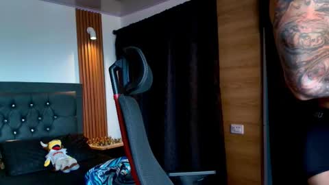 Paul online show from April 13, 4:34 pm