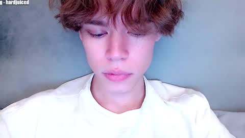 pawclaw online show from February 25, 3:05 am