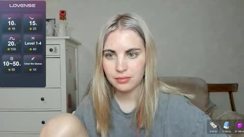 Allisses online show from November 22, 11:42 am