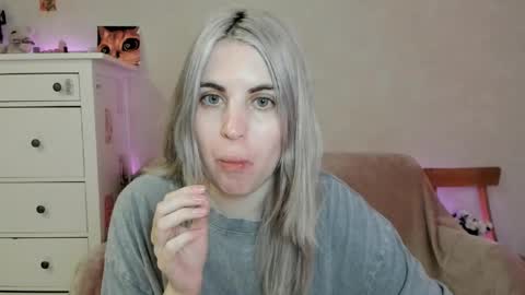 Allisses online show from April 19, 1:32 pm