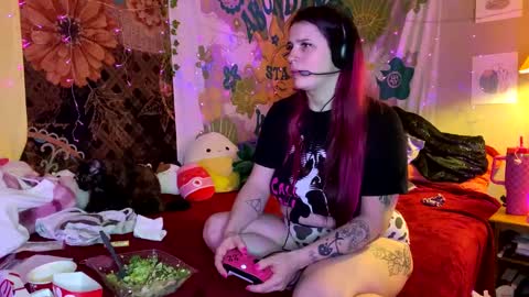 Snapshot of payyourprincessjess chatting on December 21, 12:53 am payyourprincessjess online show from December 21, 12:53 am