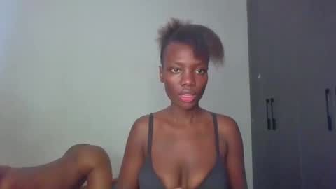 peach_ebonny online show from May 19, 6:42 am