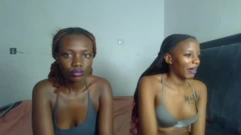 peach_ebonny online show from June 19, 9:35 am