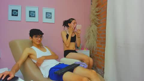 peach tyron online show from December 10, 1:00 pm